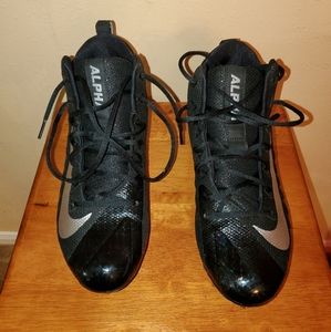 Nike Alpha Menace Pro Cleats